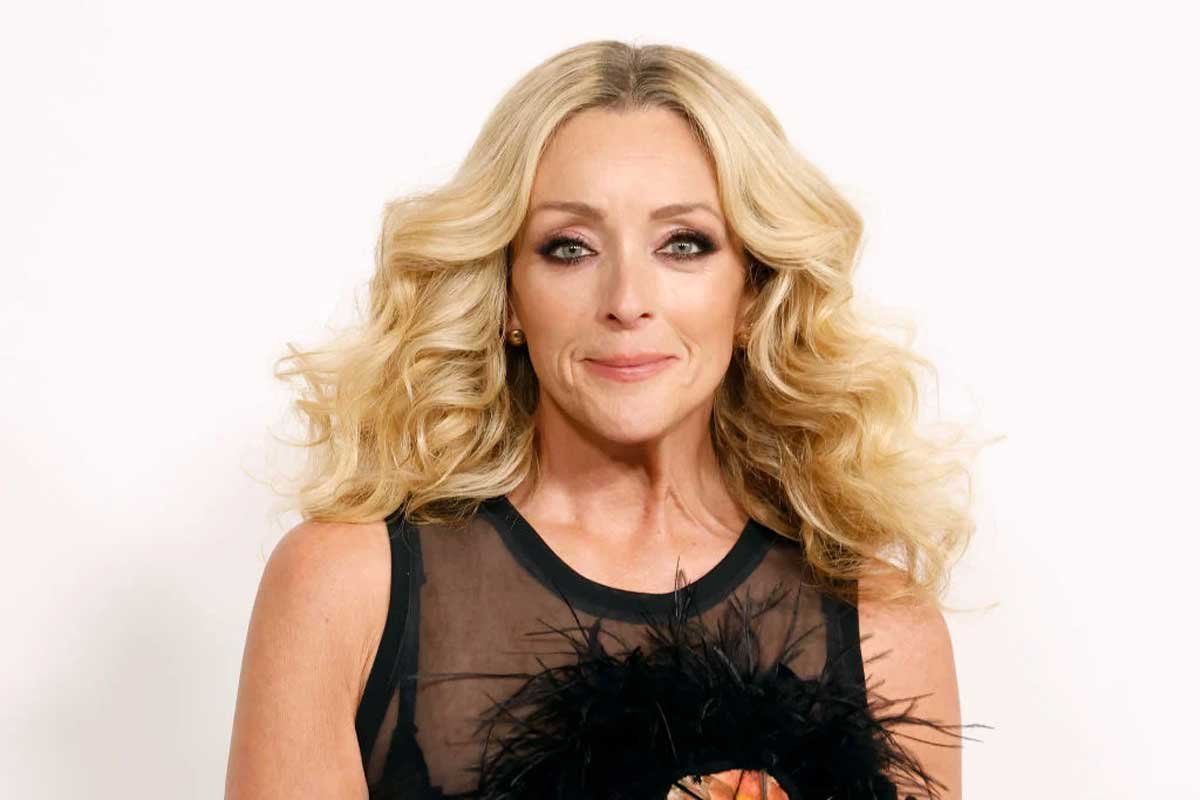 Jane Krakowski Net Worth