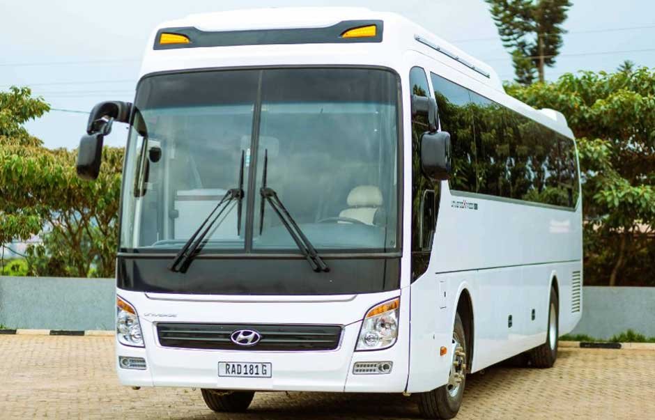 How a Luxury Coach Enhances Your Long-Distance Trips?