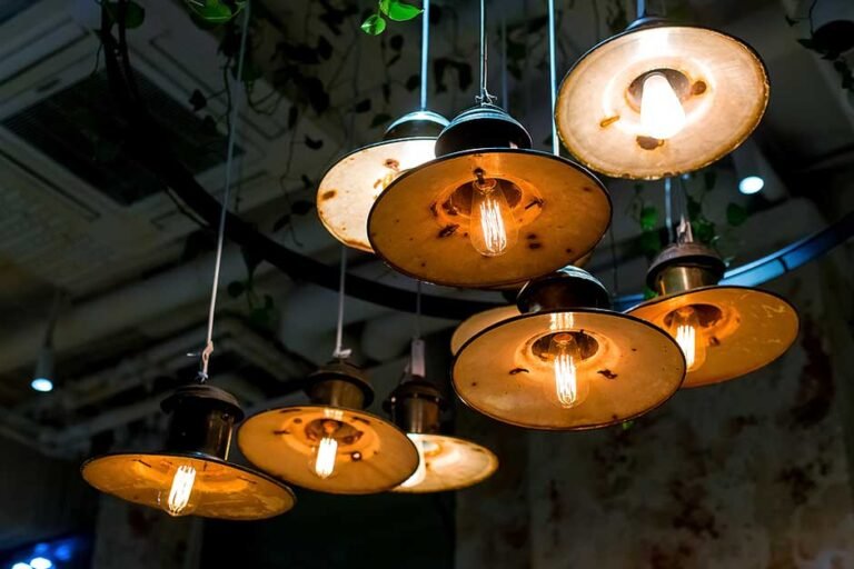 Top 5 Reasons to Choose Bronze Pendant Lights for Your Home