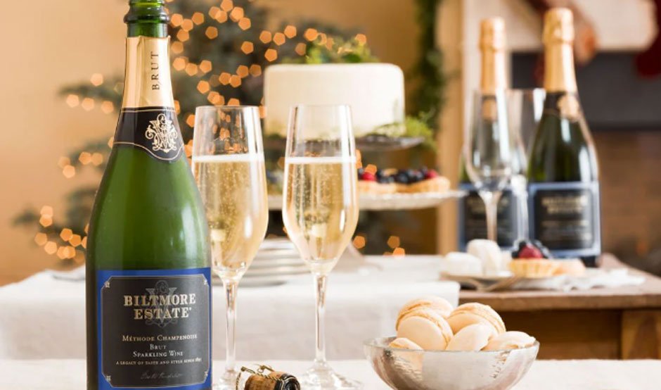Top 10 Sparkling Wines That Belong at Your New Year’s Eve Party