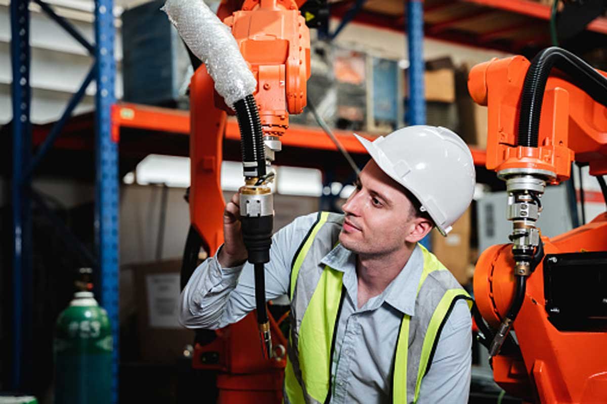 How the Right Air Equipment Helps Reduce Downtime